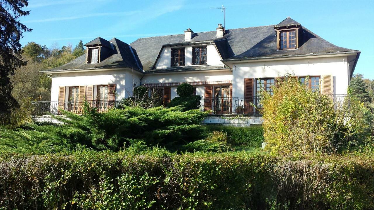 مبيت وإفطار Saint-Cyprien-sur-Dourdou Le Curieux De Conques المظهر الخارجي الصورة